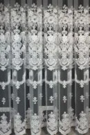 Firana biała ornamenty z kwiatami 3D