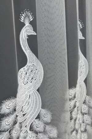 Firana siatka turecka biała z pawiem