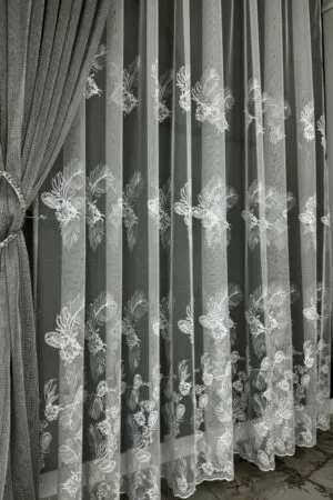 Firana z egzotycznym wzorem z siatki tureckiej