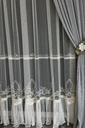 Firana włoska kwiatowa w odcieniach srebra