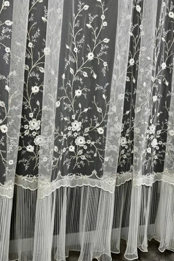 Firana ecru królowa subtelności