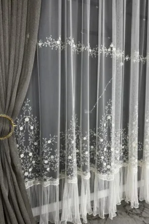 Firana ecru kwiatowa symfonia