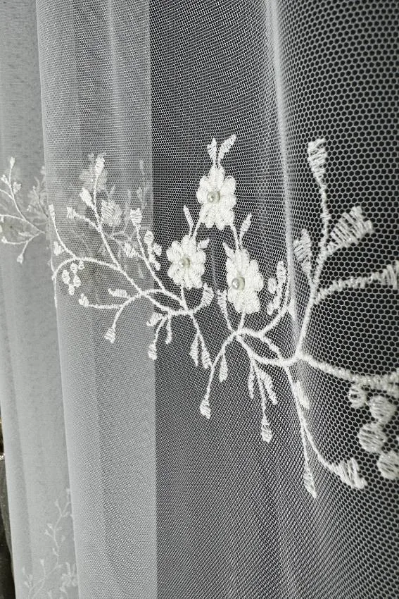 Firana ecru kwiatowa symfonia