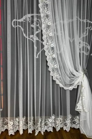 Firana ecru dotyk elegancji