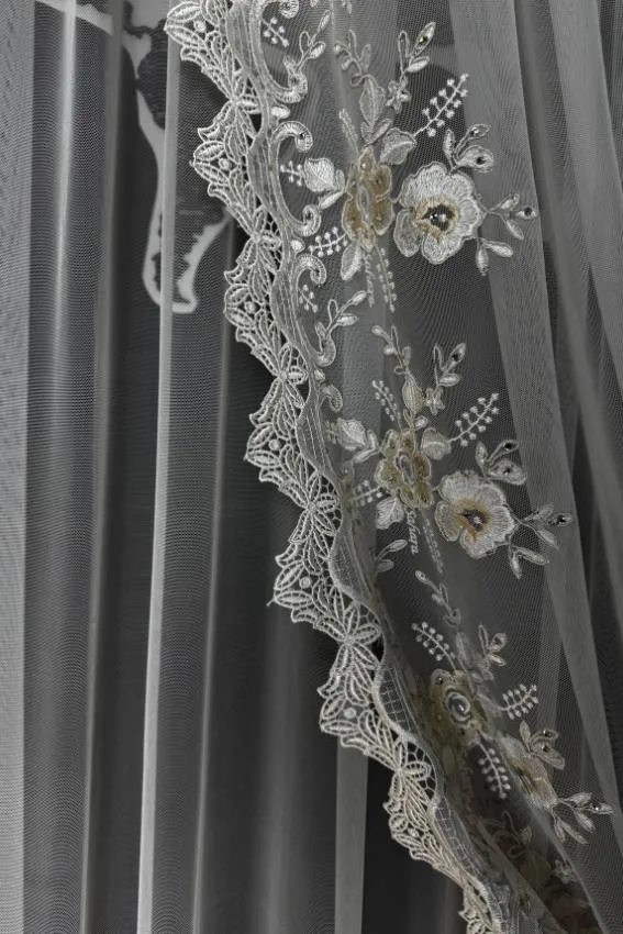 Firana ecru dotyk elegancji