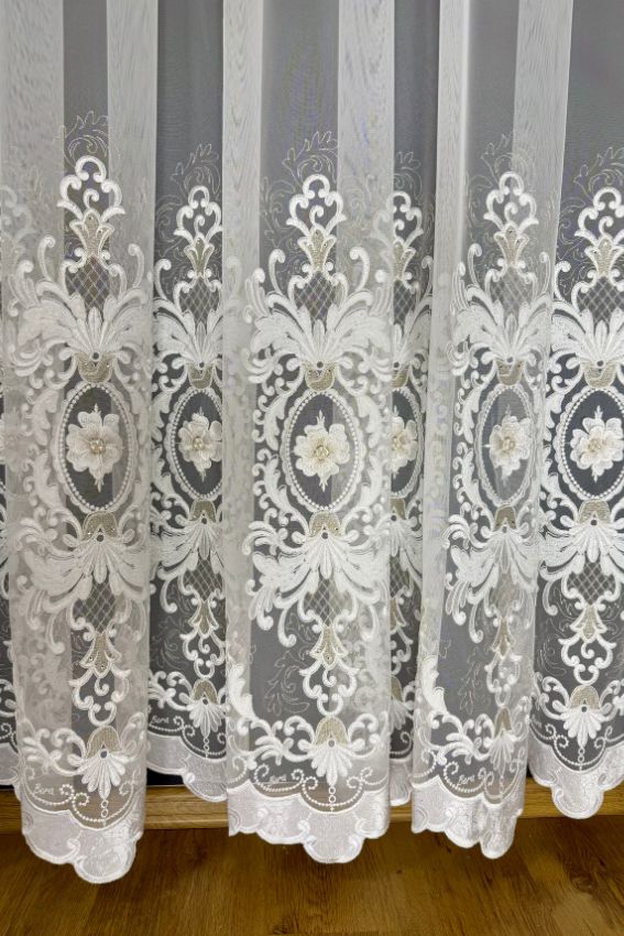 Firana włoska biała siatka z kwiatami 3D i lustrzanym blaskiem