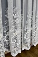 Firana włoska siatka z kwiatami 3D i wycinaną gipiurową wstawką - BR7
