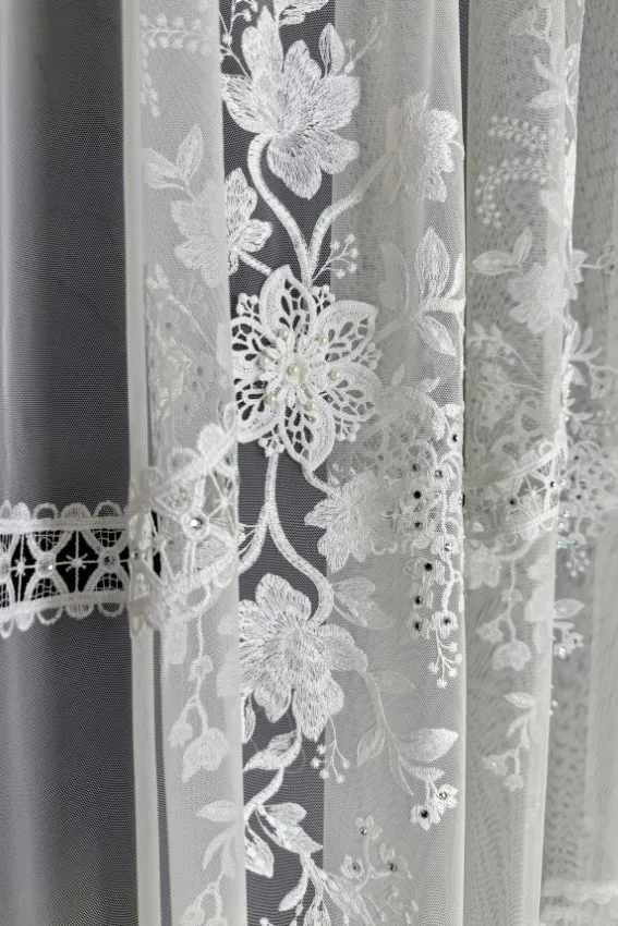 Firana Ivory Bloom 3D kwiaty z perłami i cyrkoniami - CL31