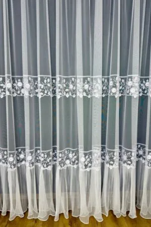 Firana Pure Elegance z podwójnym haftem i spódniczką