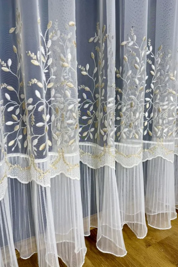 Firana mleczna biel Golden Mist