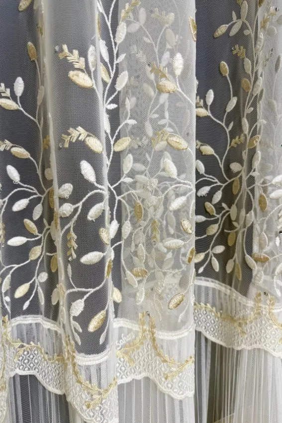 Firana mleczna biel Golden Mist