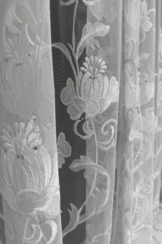 Firana Crystal Bloom Elegance