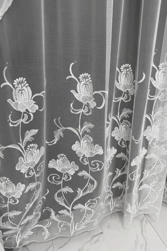 Firana Crystal Bloom Elegance