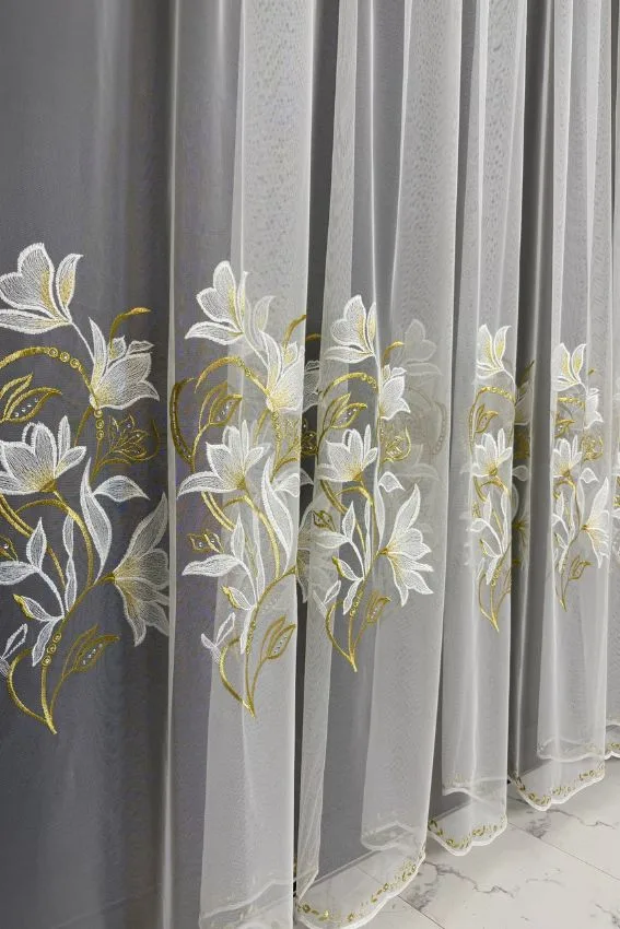 Firana Golden Floral Elegance