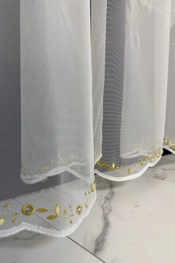 Firana Golden Floral Elegance