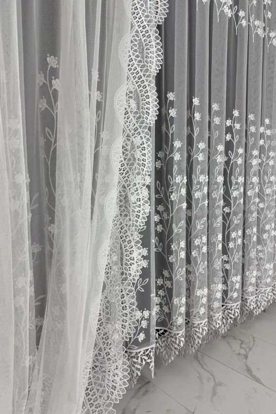 Firana Pearl Blossom Lace