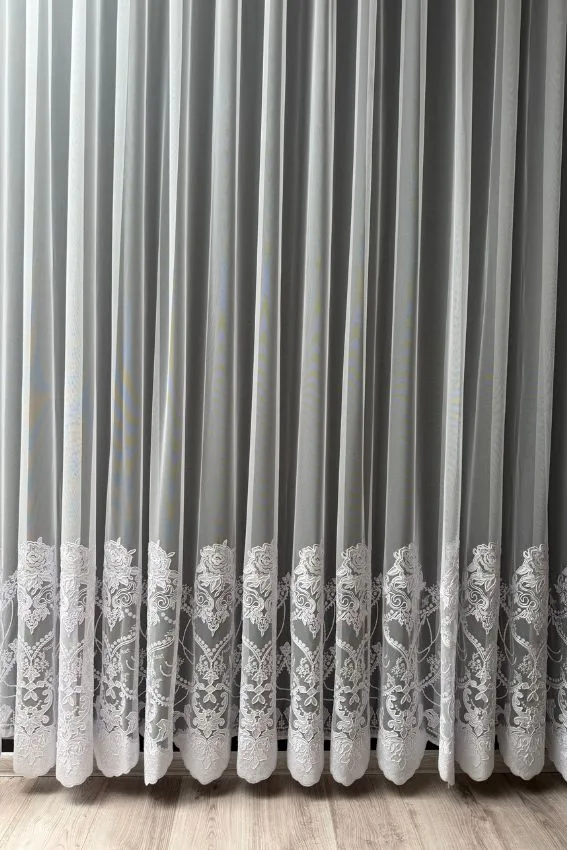 Firana Royal Lace Crystal