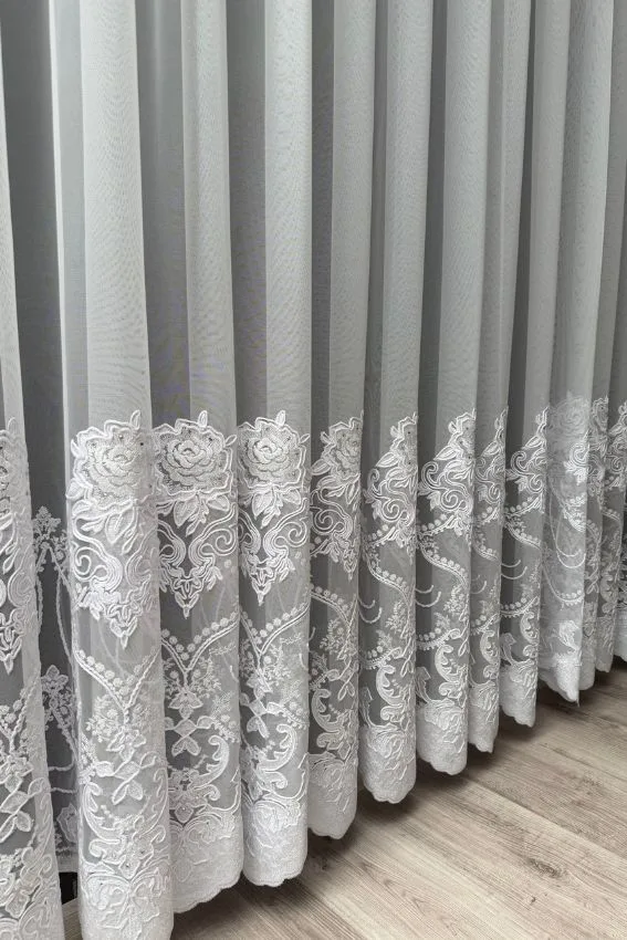 Firana Royal Lace Crystal